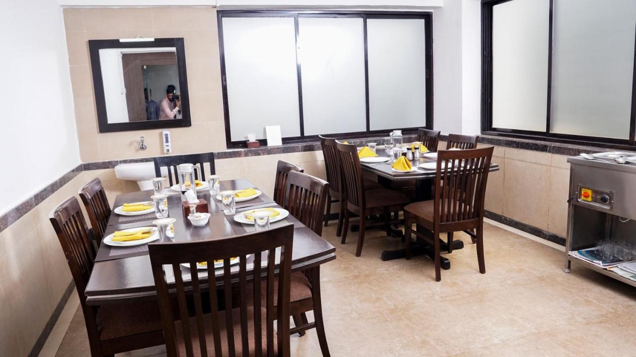The Altruist Business Stays, Navi Mumbai-2 Екстериор снимка