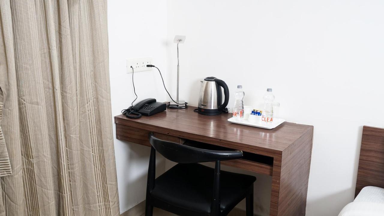 The Altruist Business Stays, Navi Mumbai-2 Екстериор снимка